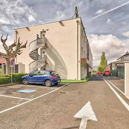 B&B Hotel Clermont-Ferrand Sud Aubiere 2*