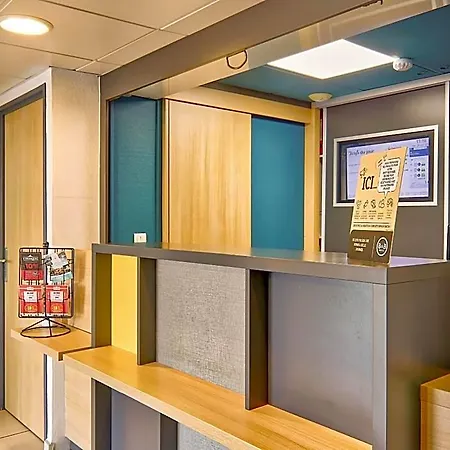 Clermont-ferrand Sud Otel 2*