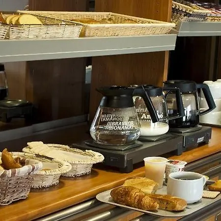 Clermont-ferrand Sud Otel 2*