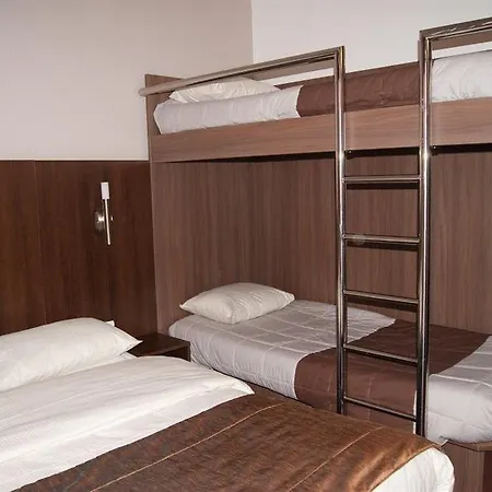 B&B Hotel Clermont-Ferrand Sud Aubiere 2* Aubiere