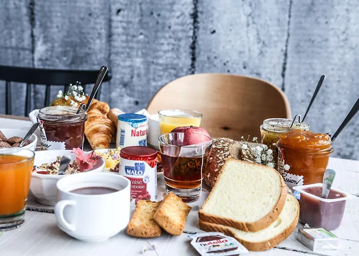 ホテル Clermont-ferrand Sud オービエール